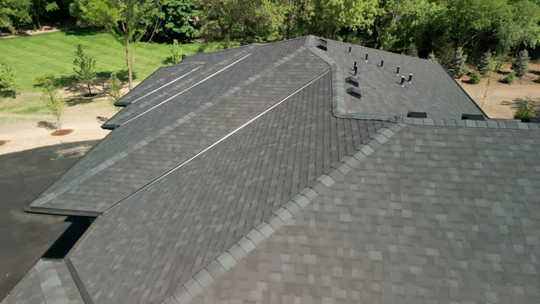 Best Commercial Roofing Services  in Bayside, WI